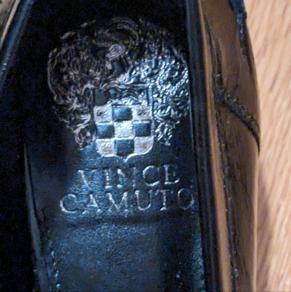 Vince Camuto Women's Carissla Tailored Loafer Flats - Picture 11 of 12
